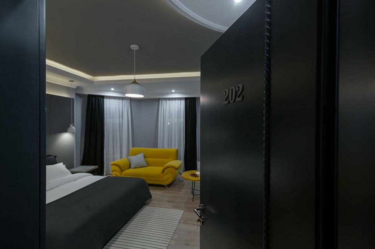 Barba Boutique Hotel Korce Esterno foto